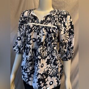 Umgee Black and White Floral Blouse